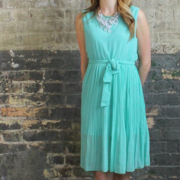 NWT Miss Lulo Turquoise Aqua Pleated Skirt Dress - Picture 2 of 5